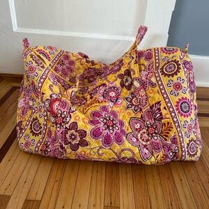 Vera Bradley large duffel bag